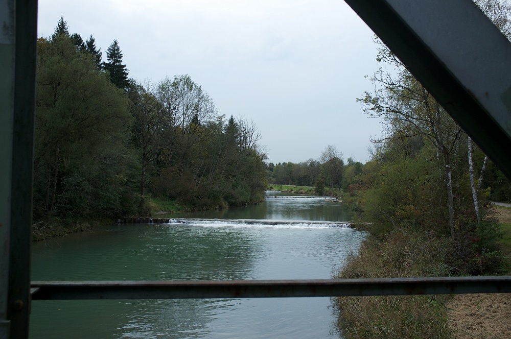 Mangfall Een brug over de Mangfall rivier